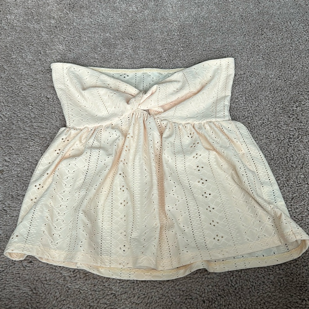 BRAND NEW strapless top